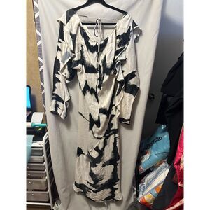 NWT ARRANGE Ruffle Open Back Long Sleeve Maxi Dress Mono Abstract Print Size 10